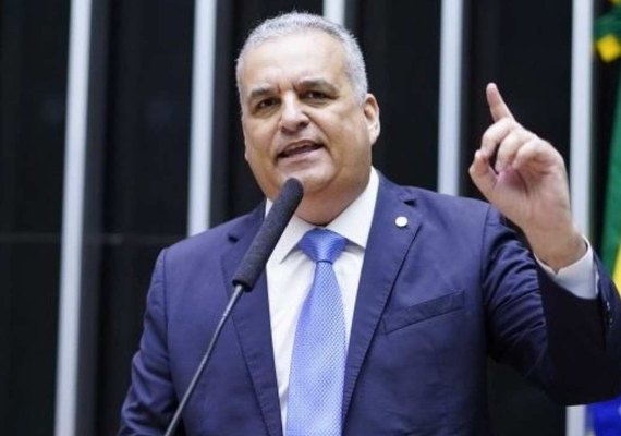 Alfredo Gaspar cobra do Governo Federal pagamento dos pipeiros e alerta para risco de desabastecimento no Sertão