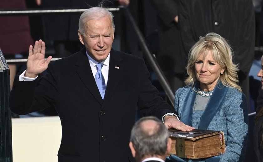 Joe Biden pede união em seu primeiro discurso como presidente