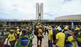 Câmara inaugura exposição para marcar um ano dos ataques de 8/1