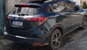 Polícia Civil recupera em Arapiraca carro roubado de artista plástica baiana em Teotônio Vilela