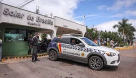 Moraes nega livre acesso de filhos de Bolsonaro à prisão domiciliar