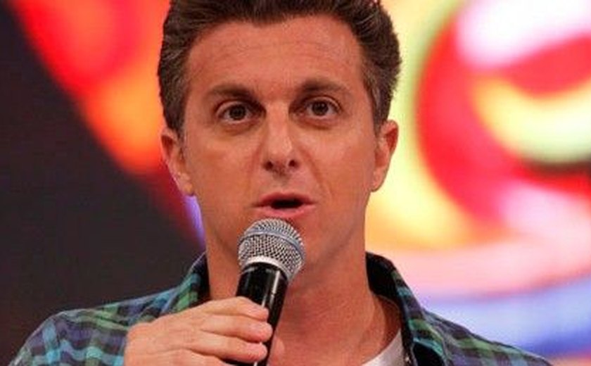 Luciano Huck é internado no Rio de janeiro para retirada de hérnia inguinal