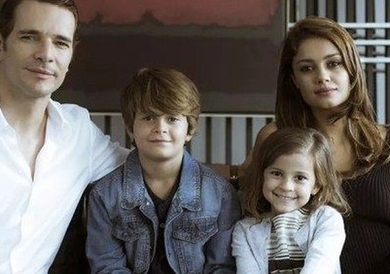 Após salto de tempo, Renato tem filho com Rimena, e Alice é mãe de novo