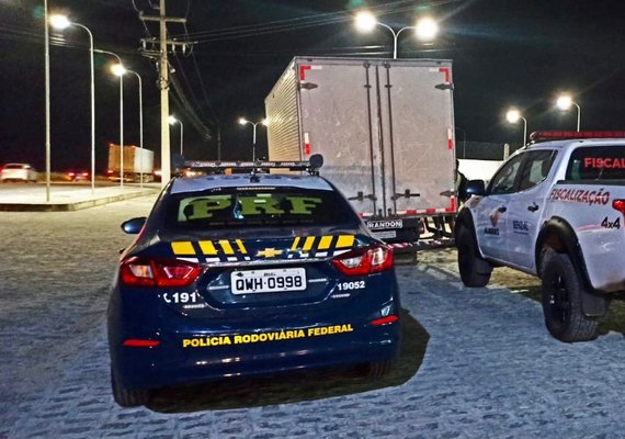 PRF apreende 744 caixas de óleo de soja sem Nota Fiscal em Rio Largo