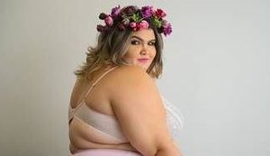 Bailiarina plus size de Anitta posa para ensaio sensual: 'Autoestima elevada'