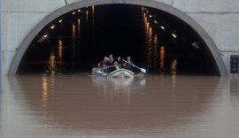 No sul da Espanha, chuva causa inundações, fecha dois aeroportos e deixa mortos