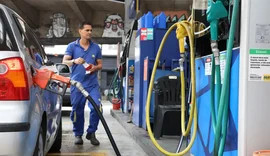Governo fixa subvenção à gasolina em R$ 0,44 por litro