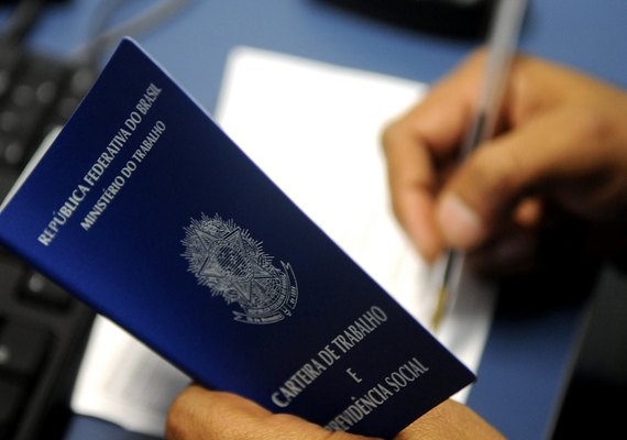 Indústria de descartáveis oferece mais de 110 vagas de emprego em Alagoas