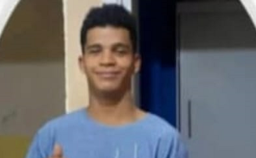 Jovem sai para trabalhar e desaparece; família pede informações