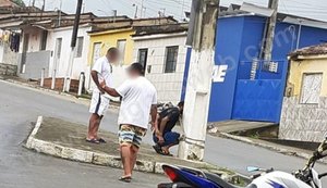 Homem é amarrado em poste de iluminação pública em São Miguel dos Campos