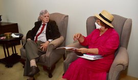 Klever Loureiro recebe Tereza Nelma para tratar sobre ações para a Primeira Infância