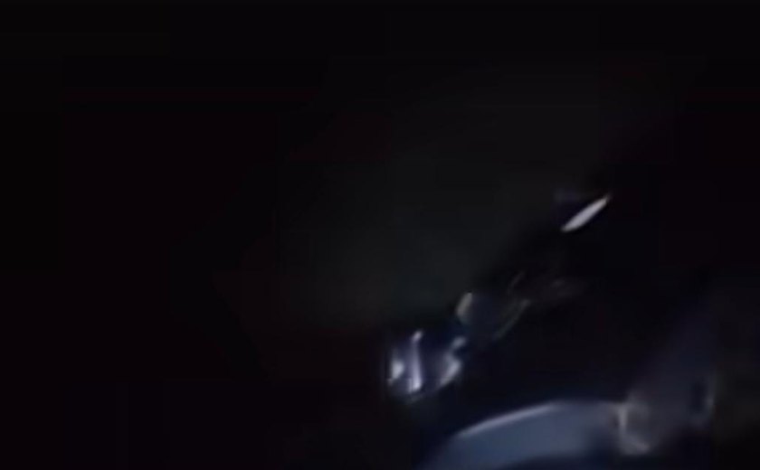 Carro com família perde controle e cai em ponte no povoado Tangil