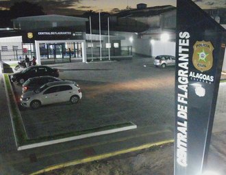 Mulher é presa por resistência e desacato após ocorrência em Maceió
