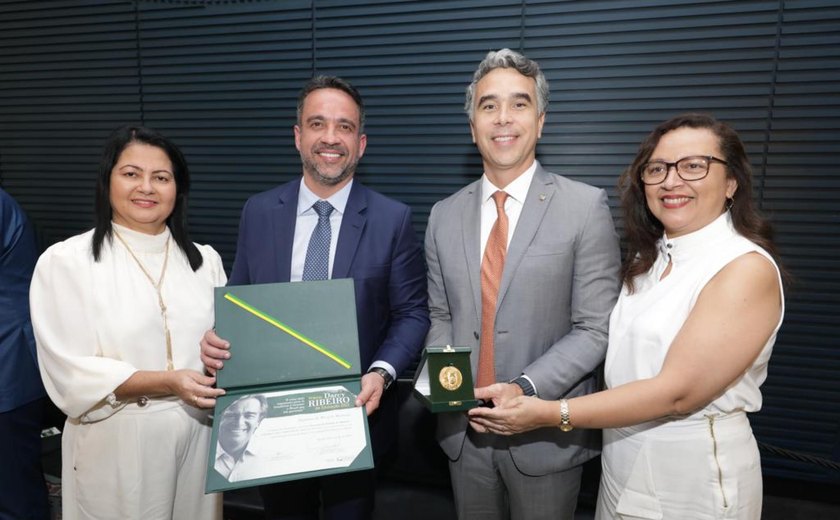 Alagoas recebe o Prêmio Darcy Ribeiro de Educação 2023 em Brasília