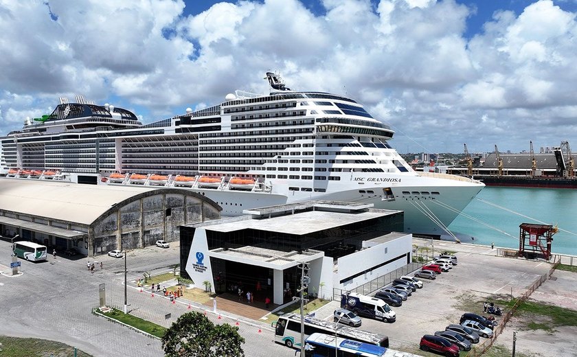 Porto de Maceió inicia temporada de cruzeiros 25/26 nesta quarta-feira (19) com a chegada do Costa Favolosa