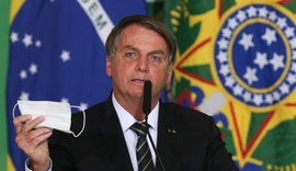 Bolsonaro pede parecer para desobrigar uso de máscara