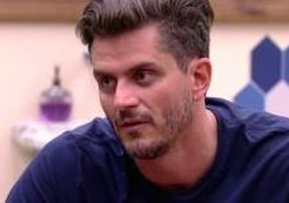 Marcos desmascara BBB e revela fala do diretor: ‘Depois come a Vivian’