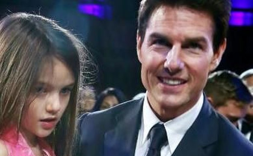 Tom Cruise faz comentário raro sobre a filha Suri