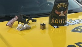 PM prende jovem por tráfico de drogas e porte ilegal de arma de fogo em Maceió