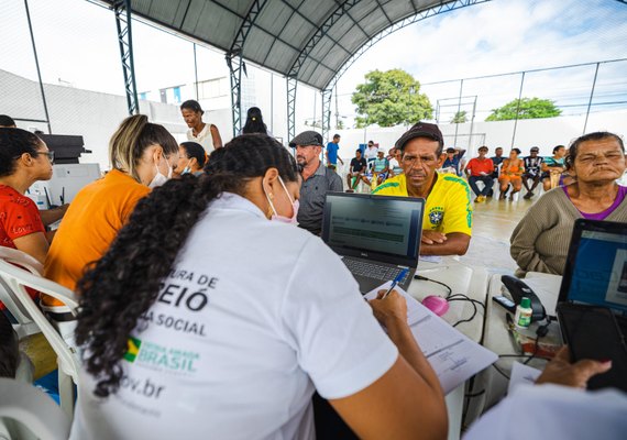 Ação Itinerante do Cadastro Único atende moradores do Jacintinho