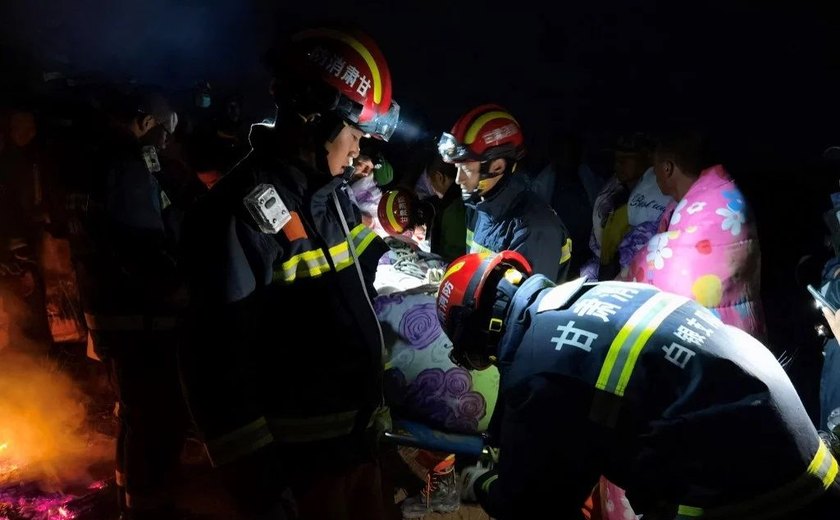 Corrida de cross country em montanha na China termina com 21 mortos