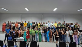 Sede de Aprender: Projeto do MPAL entrega 500 cartilhas sobre educação ambiental para professores e alunos