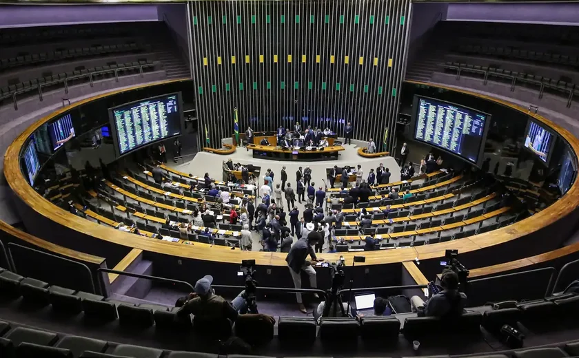PL que isenta IR até R$ 5 mil será votado na quarta, 1º de outubro