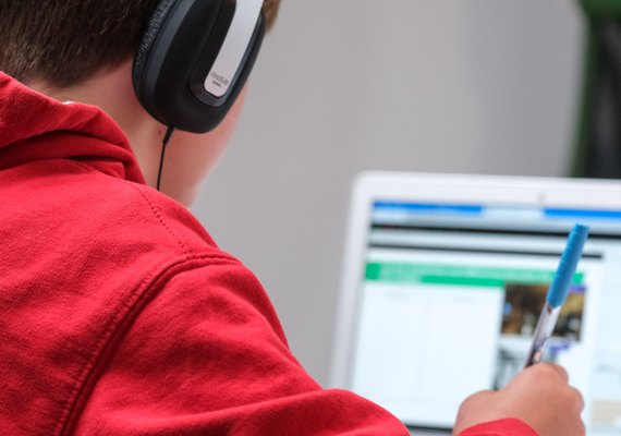 Educação a Distância é consolidada como alternativa acessível para quem busca qualificação