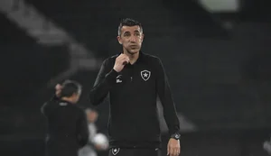 Botafogo anuncia oficialmente demissão do treinador português Bruno Lage