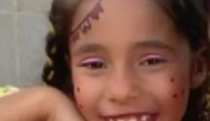 Durante surto psicótico, mãe mata filha de apenas 7 anos com uma facada no pescoço