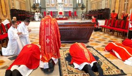 'Compreendemos a morte de Cristo com os olhos da fé', diz Dom Muniz