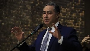 Barroso critica Bolsonaro e empresários