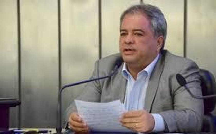 Deputado Camelo apresenta requerimento solicitando autonomia para  Porto de Maceió