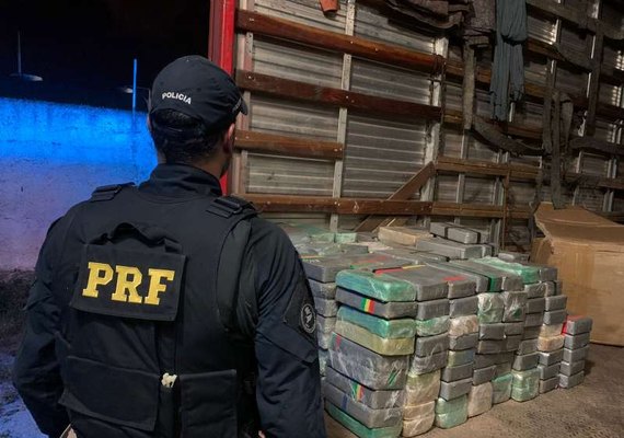 PRF apreende quase 360 kg de pasta base de cocaína em São Miguel dos Campos