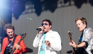 Em show no Lolla, Duran Duran recebe a brasileira Céu em 'Ordinary world'