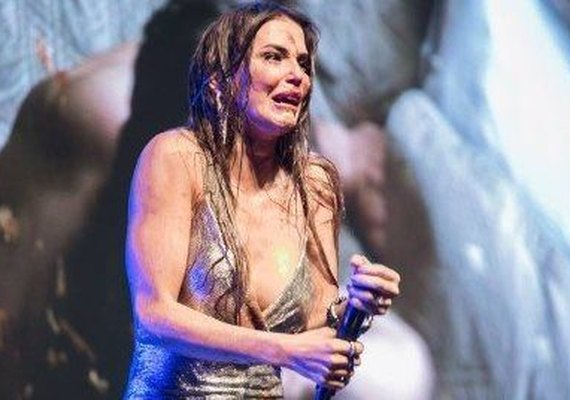 É hoje! Karola é desmascarada e humilhada em rede nacional