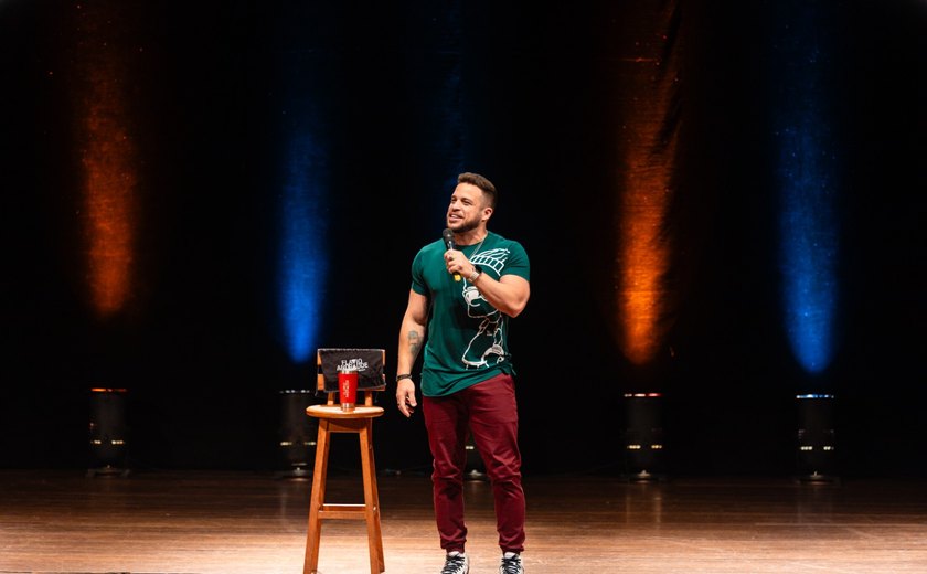 Humorista Flávio Andradde volta a Alagoas com novo show em Maceió e Arapiraca