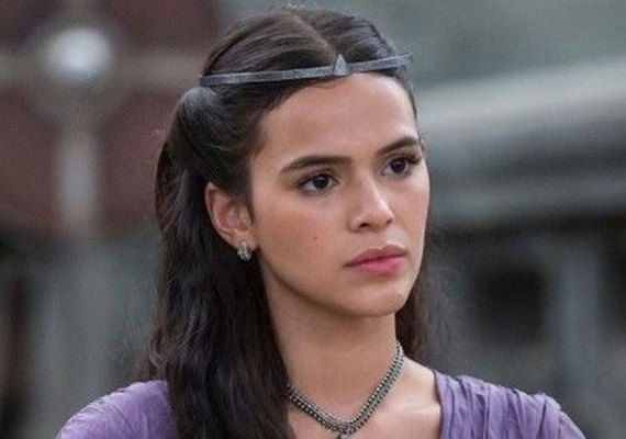 Escritor defende Marquezine, criticada por atuação: 'Vai surpreender'