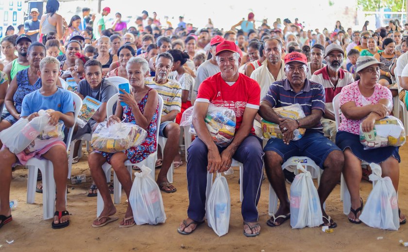Entrega de cestas básicas pelo Governo de Alagoas estava prevista em orçamento desde 2020