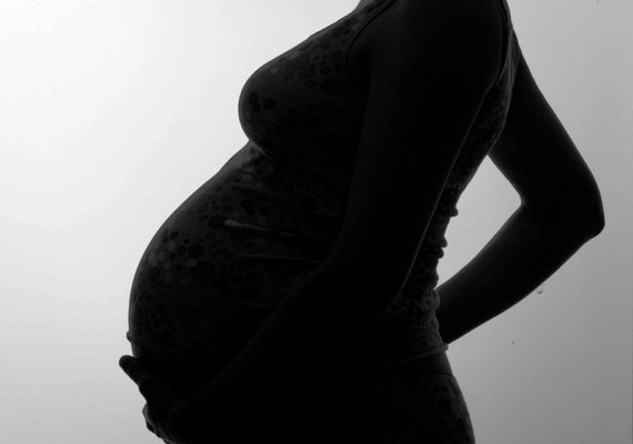 Gestante é baleada e bebê atingido no tórax em Duque de Caxias
