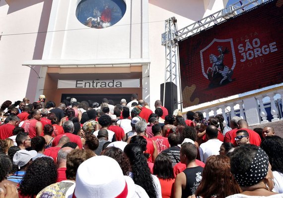 Pandemia muda tradicional homenagem a São Jorge no Rio de Janeiro