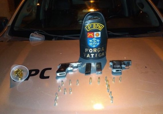 PM flagra ilícitos e retira drogas e cinco armas de fogo de circulação