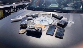 PM prende suspeito em Penedo que transportava drogas em veículo