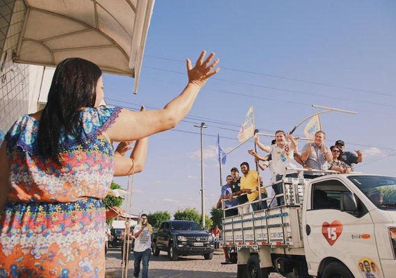 Governador volta ao Sertão e percorre seis municípios