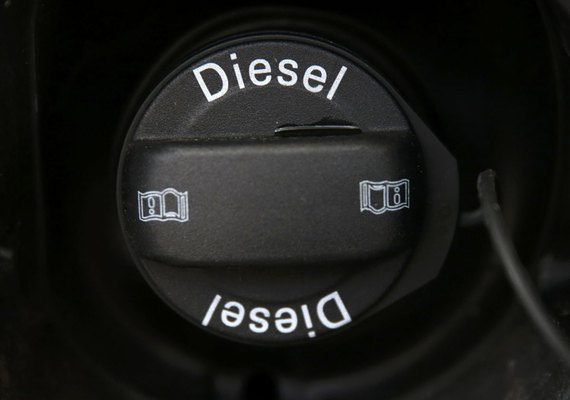 Carros a diesel geram mais emissões tóxicas do que camiões e autocarros
