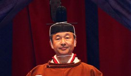 Imperador Naruhito proclama sua ascensão ao trono do Japão