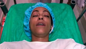 'Totalmente Demais': Dorinha faz plástica, entra em coma e fica entre a vida e a morte
