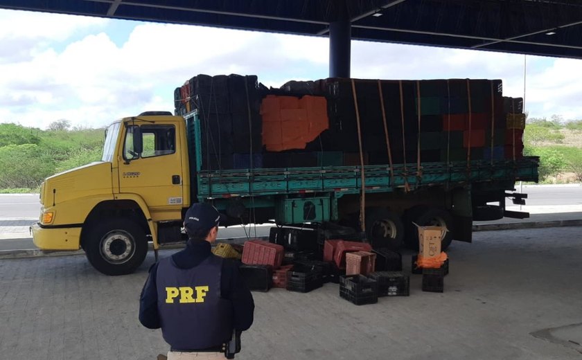 PRF apreende 110 mil maços de cigarros contrabandeados no Sertão de Alagoas