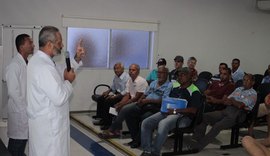 Urologistas realizam palestra e exames para 104 pacientes do SUS