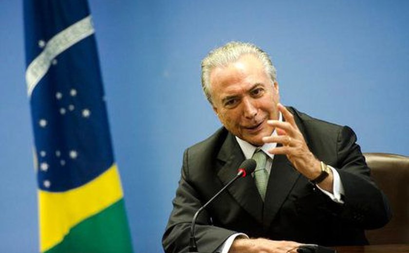 Michel Temer passa por procedimento para retirada de sonda urinária